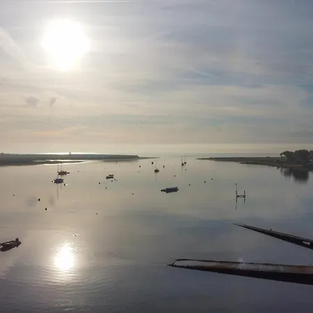 Guestready - Opulence Seaside Lejlighed *